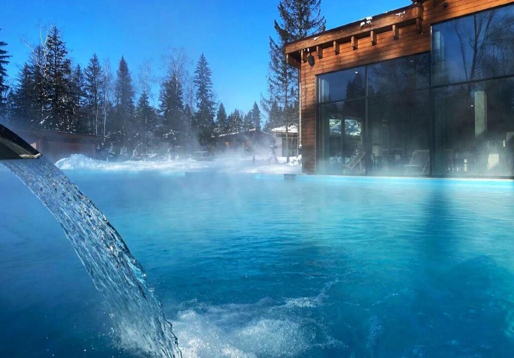 LES Art Resort