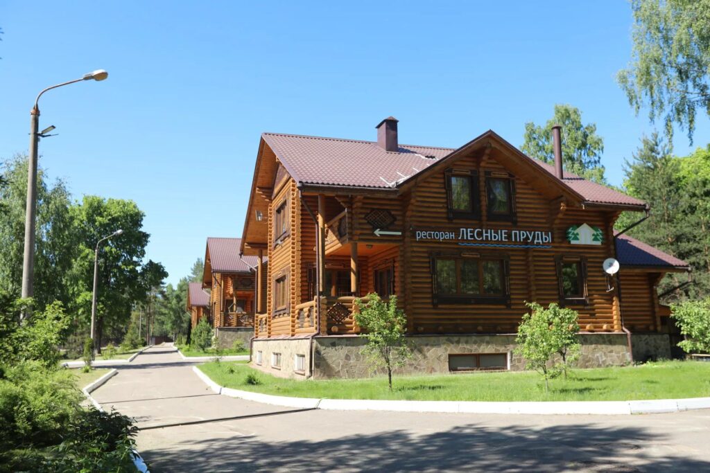 Загородный комплекс Лесные Пруды